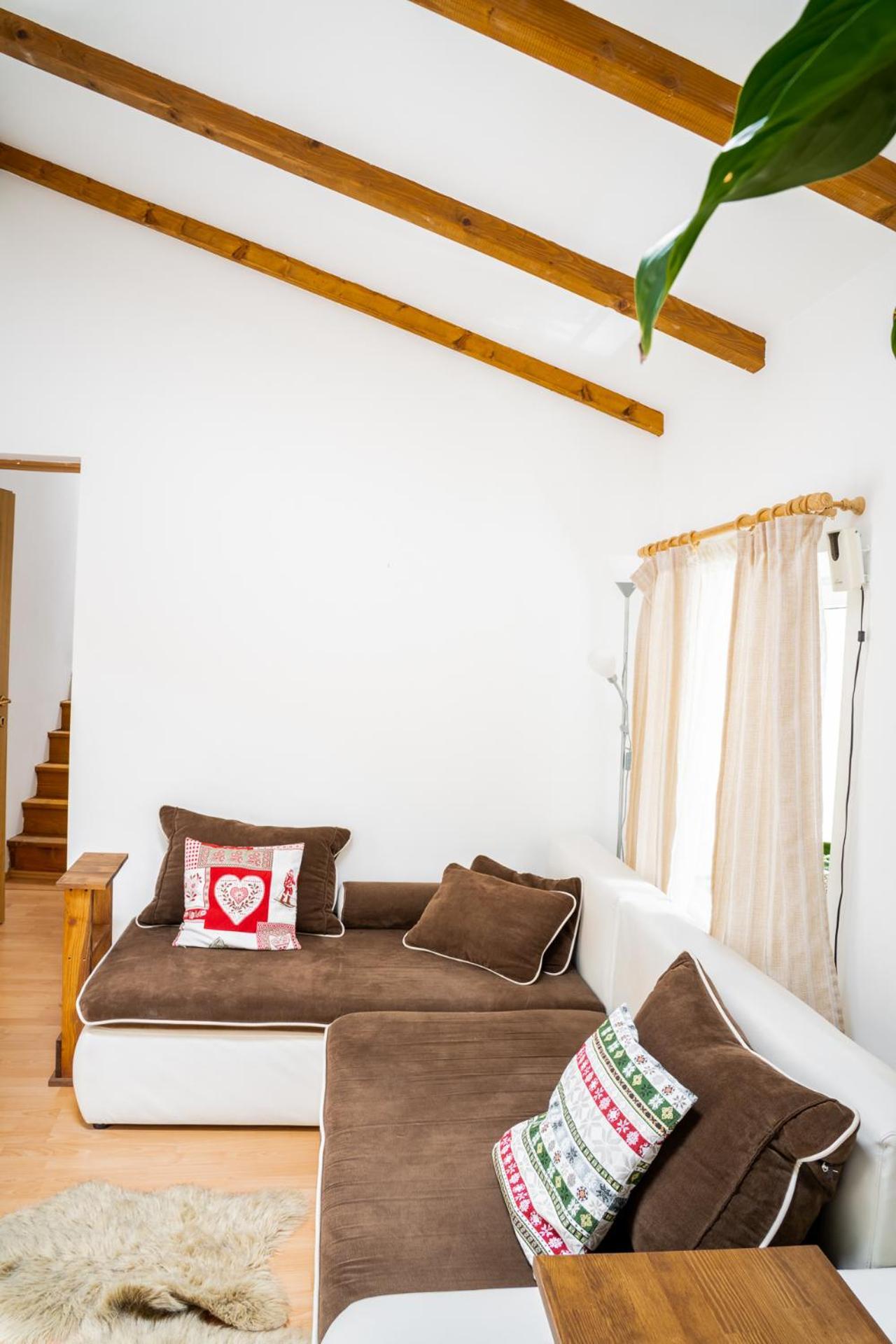 Anna'S Guesthouse Cluj-Napoca Ngoại thất bức ảnh