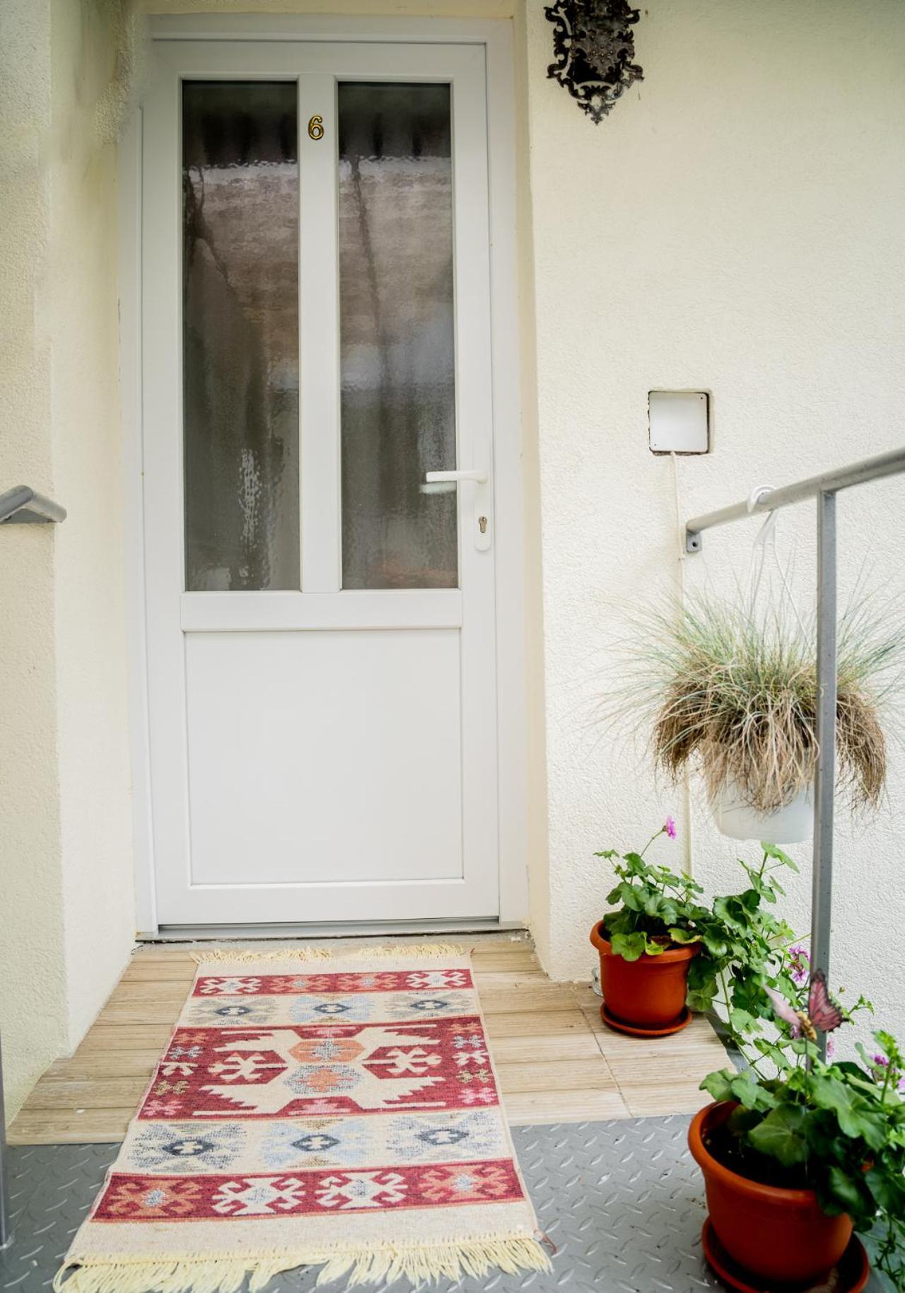Anna'S Guesthouse Cluj-Napoca Ngoại thất bức ảnh