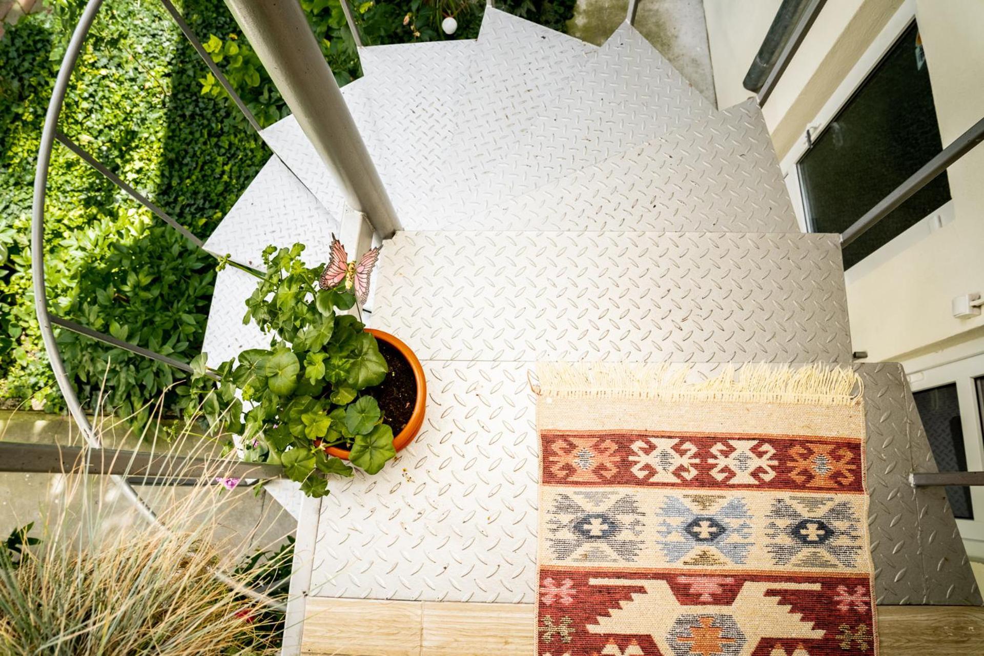 Anna'S Guesthouse Cluj-Napoca Ngoại thất bức ảnh